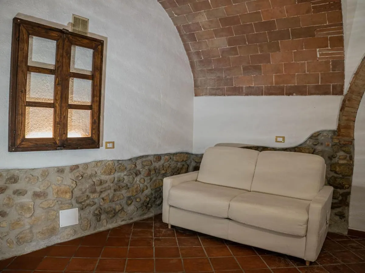 Podere Mona Pomarance 0*,