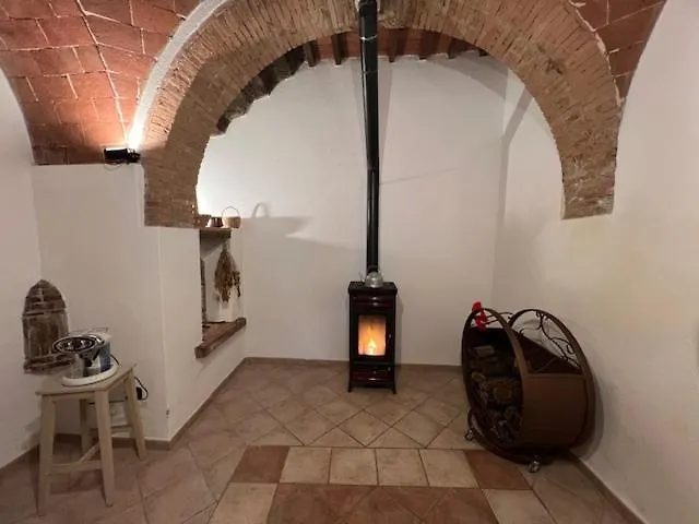 Podere Mona 포마란체 아파트